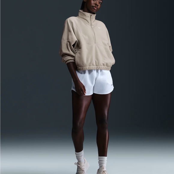 NWT Nike One
Women's Therma-FIT Oversized 1/2-Zip Fleece Top Light Orewood Brown - Picture 4 of 9